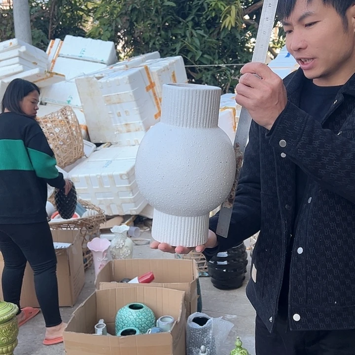 瓶高度32厘米口径9厘米微瑕捡漏干裂