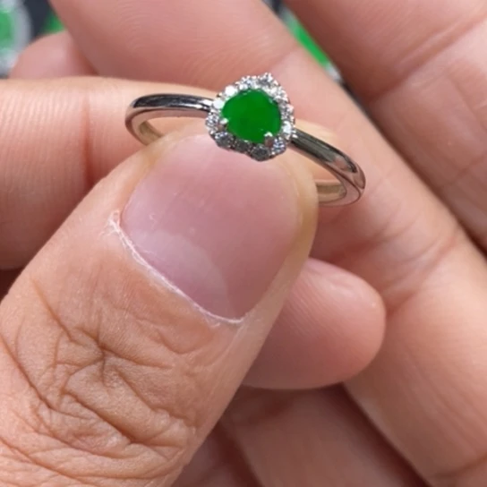 翡翠银S925镶嵌颈饰戒指