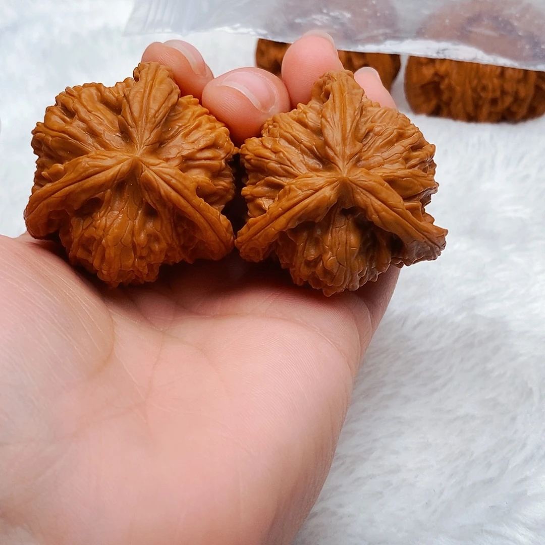 海***店文玩核桃吊坠三棱