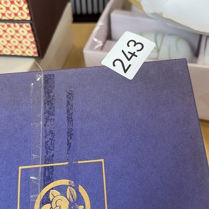 飘***蝎中古物品默认微瑕no退no换