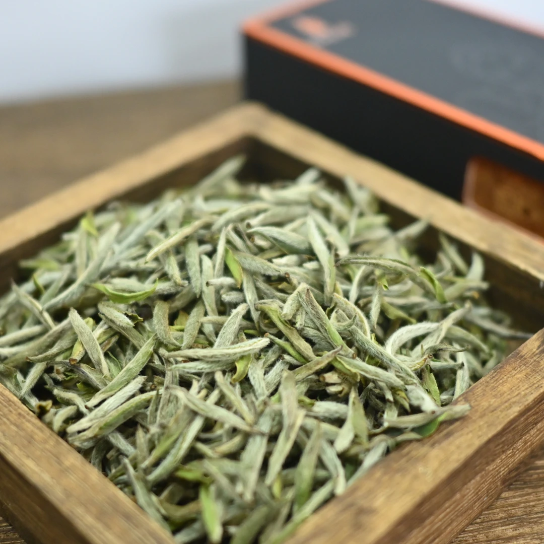 2025年白毫银针花香清鲜茶汤鲜甜白茶