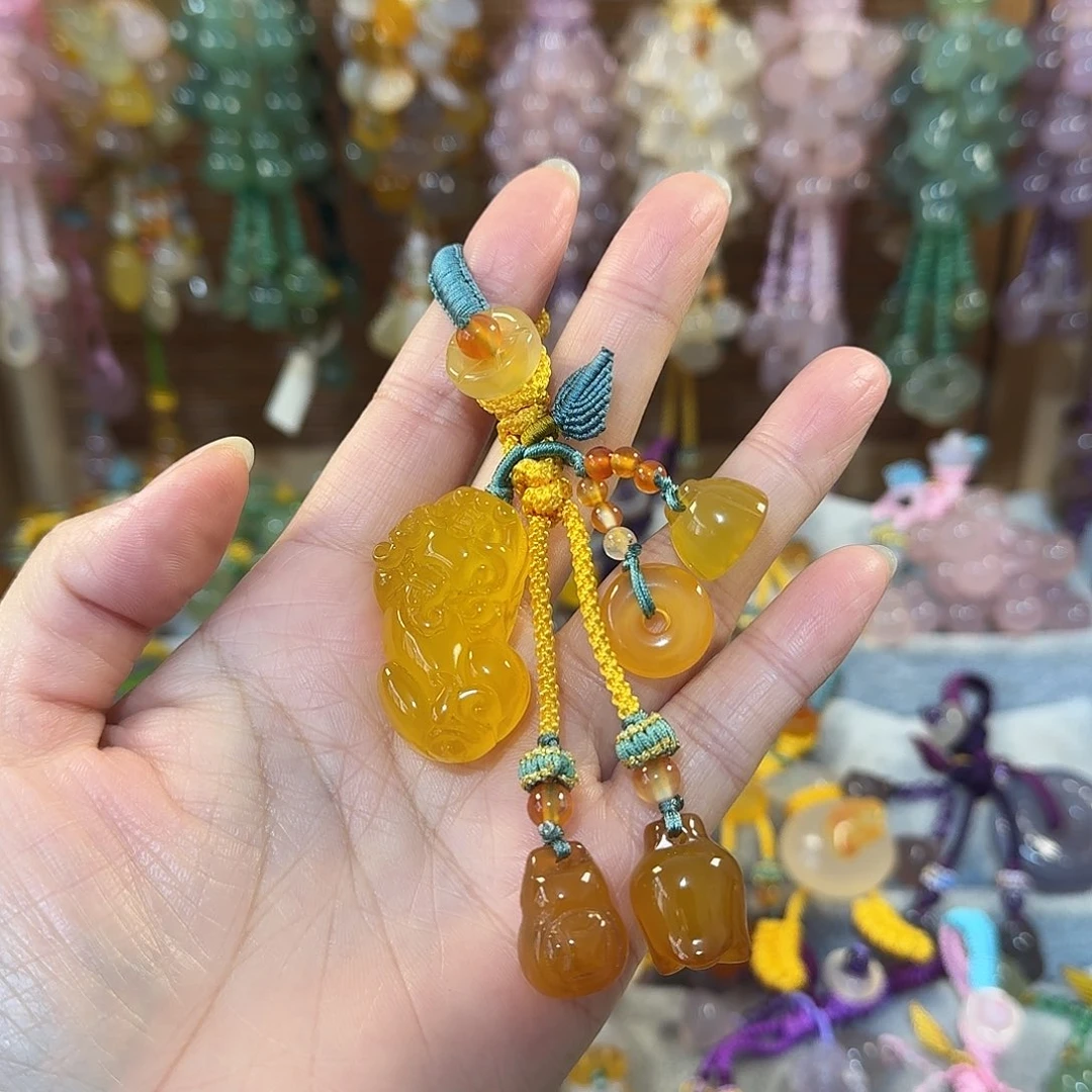 玛瑙/玉髓未镶嵌钥匙挂件