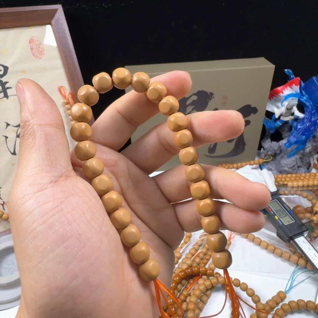 猴头核桃吊坠凯*门8.8战斗六方