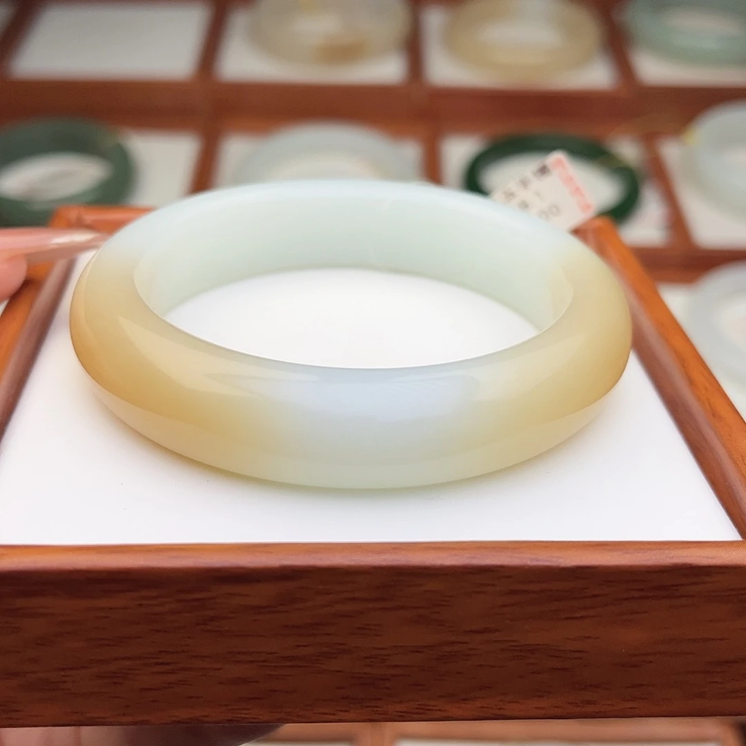 和田玉未镶嵌手镯58.1