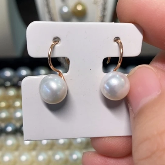 淡水珍珠耳饰未镶嵌阿**?8