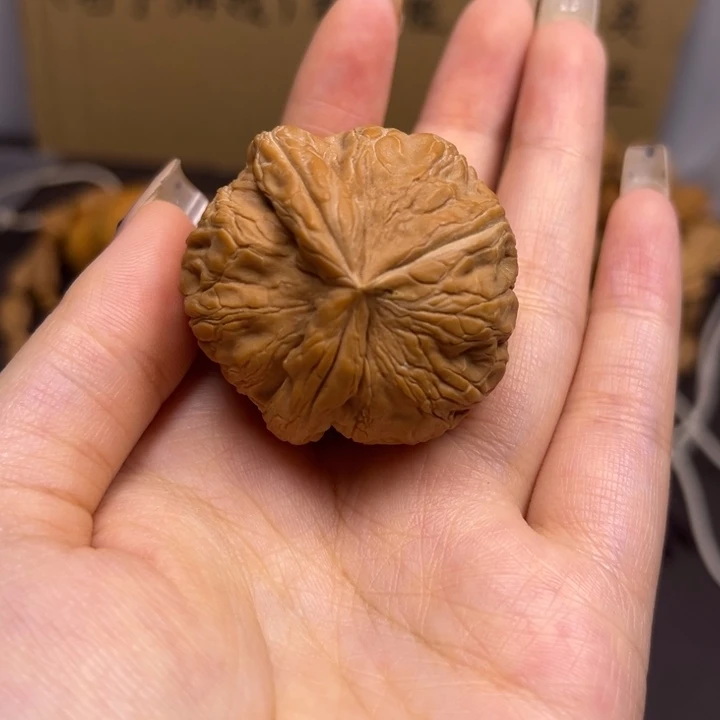 有***好桃核吊坠元宝单只异型有瑕