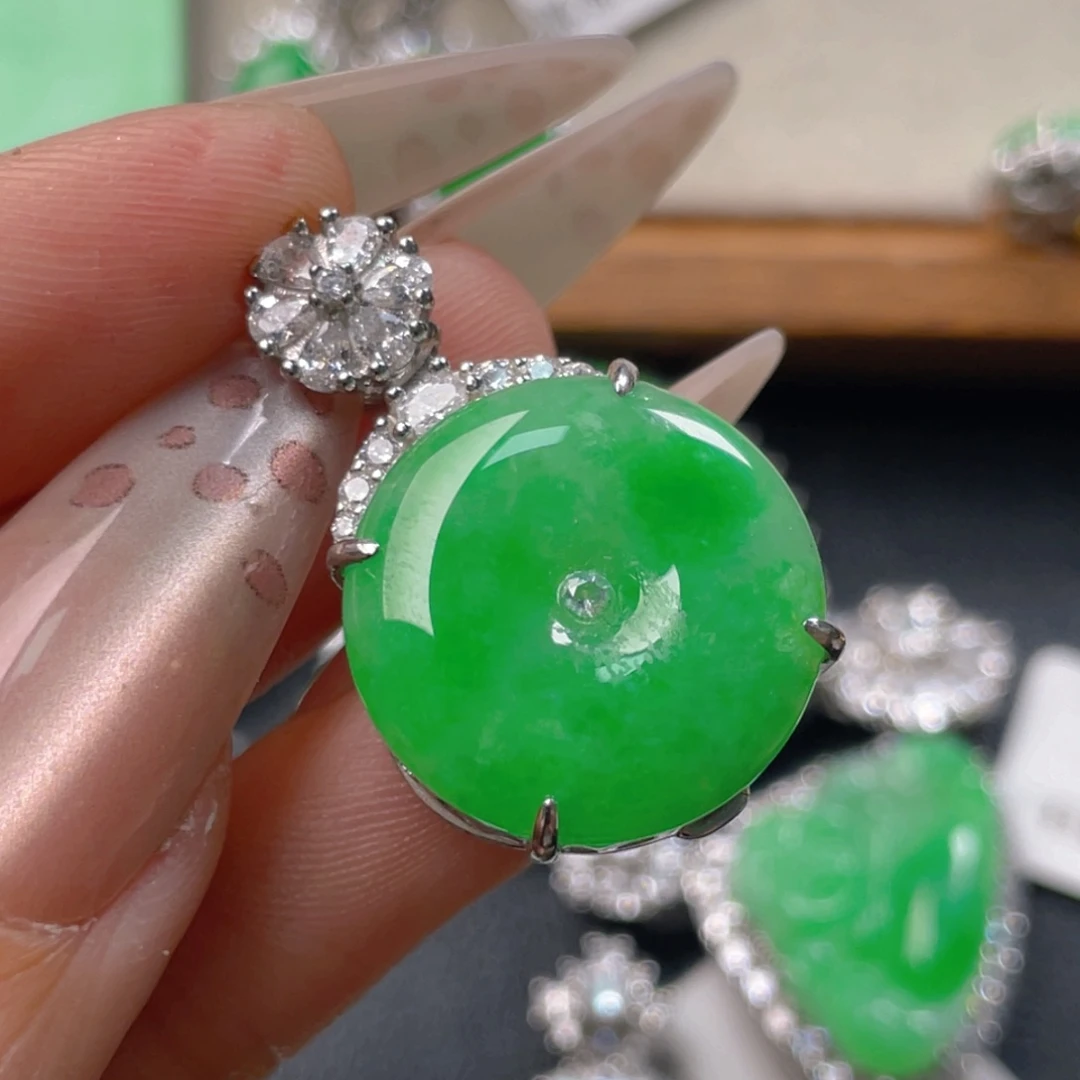 翡翠挂件银S925镶嵌翡翠