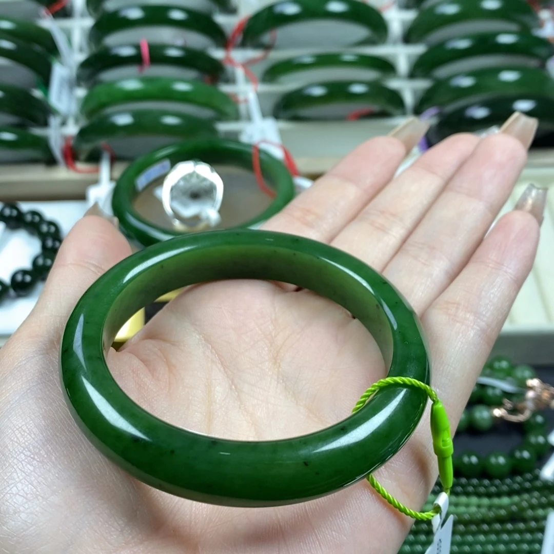 和田玉（碧玉）手镯未镶嵌57