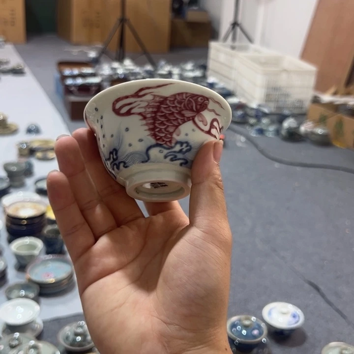 白青花釉里红鱼化龙压手杯