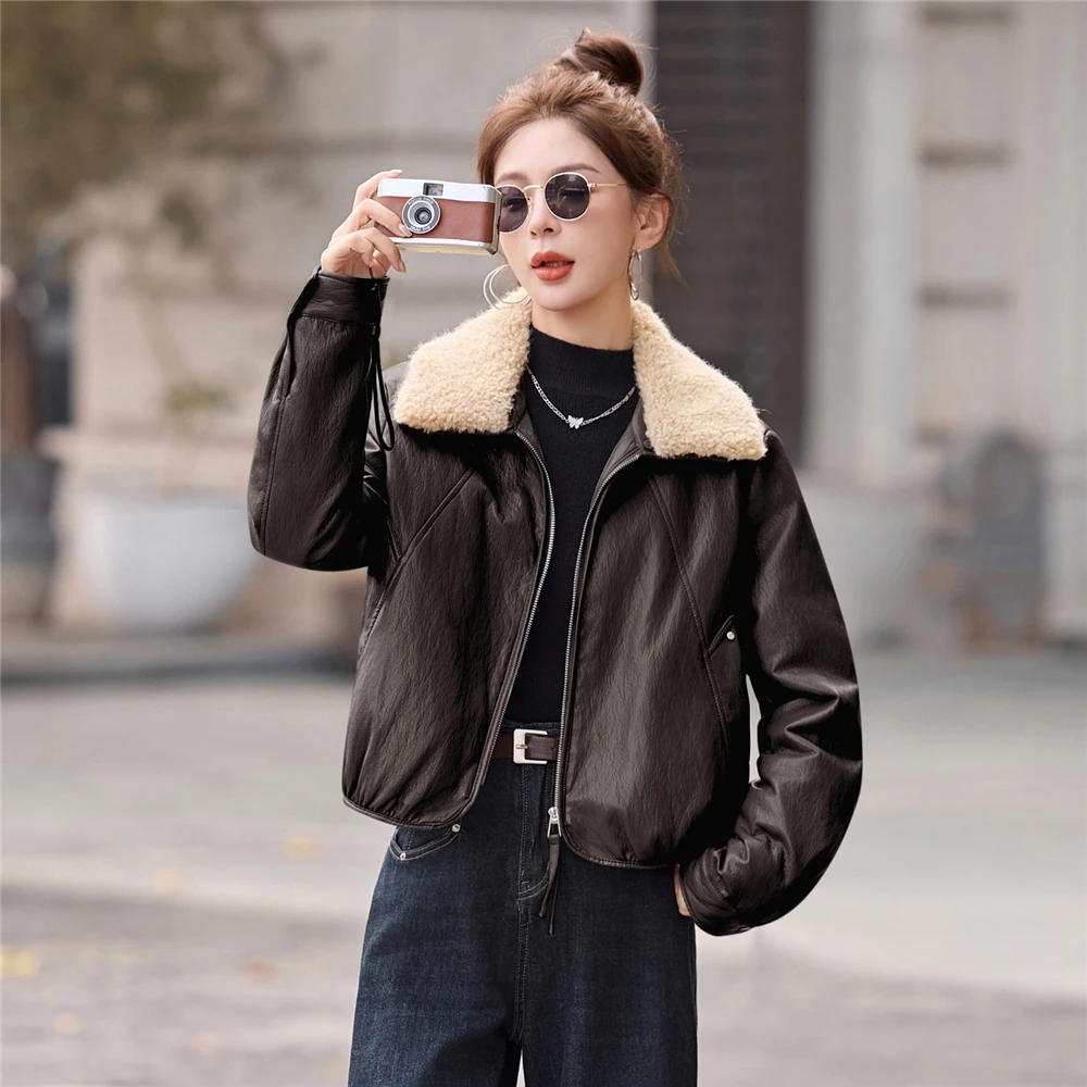 羊羔毛大翻领皮衣羽绒服女冬季2025新款小个子加厚保暖pu皮短外套