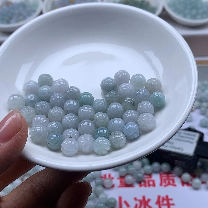 翡翠散珠25颗翡翠卡8