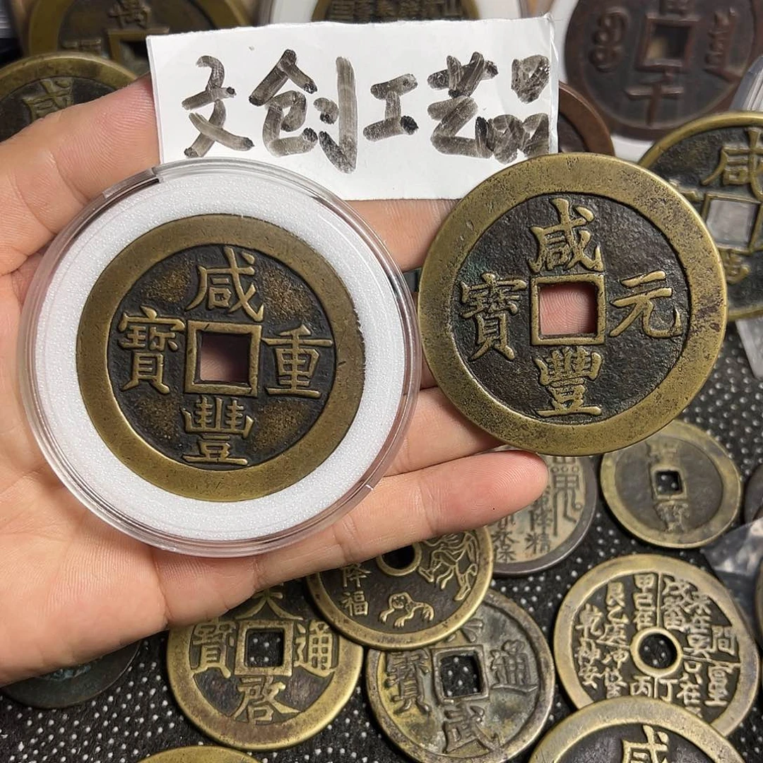 R****a现代文创工艺品