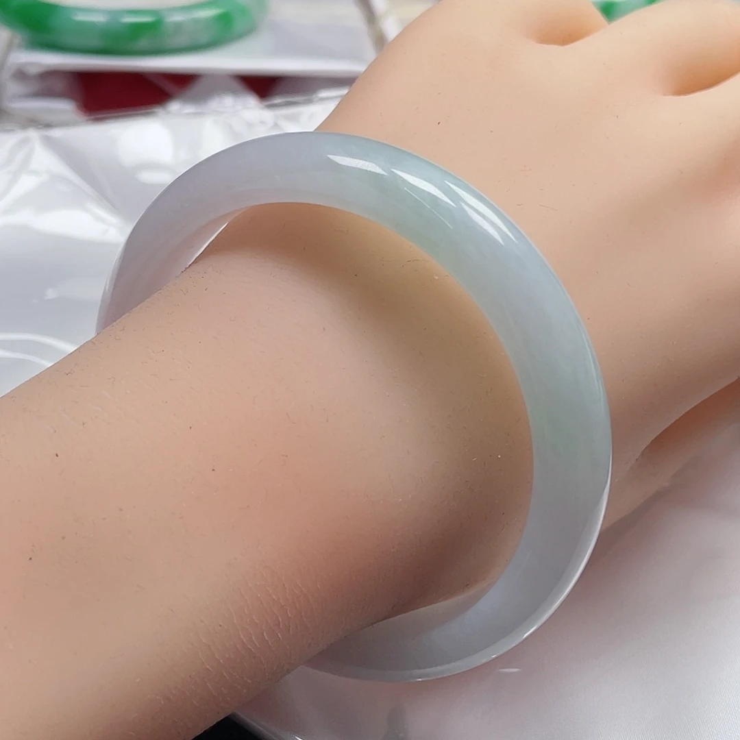 翡翠手镯未镶嵌缅甸翡翠手镯58圈