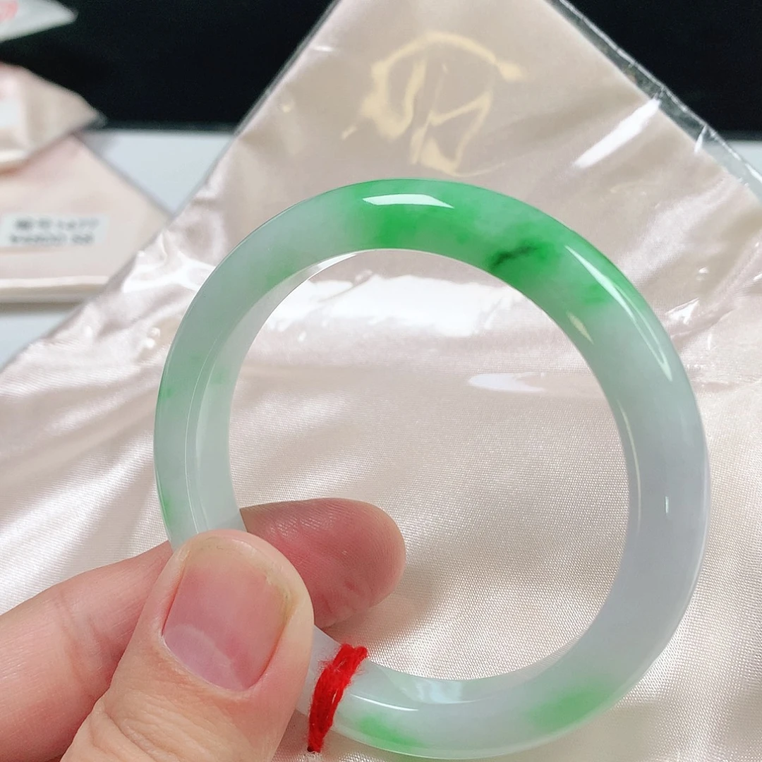 翡翠未镶嵌手镯1596