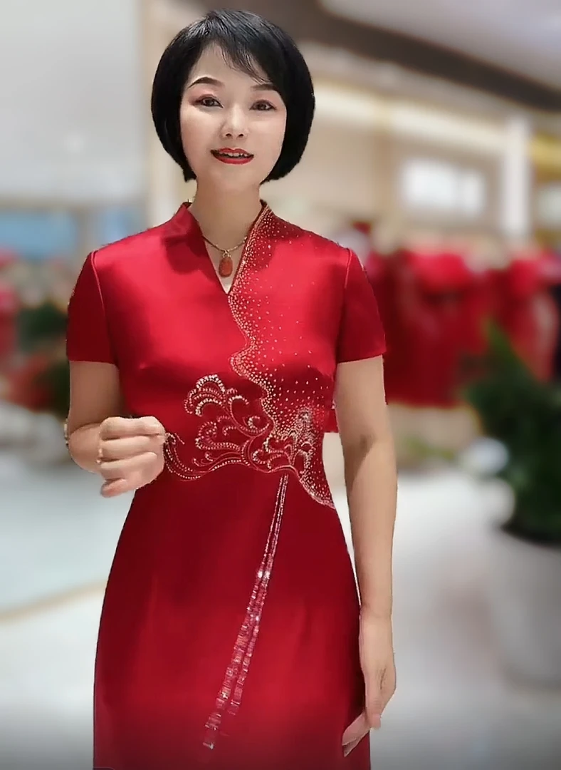 17671六礼亮酒红色三醋酸面料V领喜婆婆喜妈妈婚宴礼服敬酒服