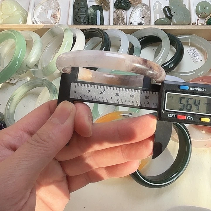 和田玉未镶嵌吊坠(不含链)