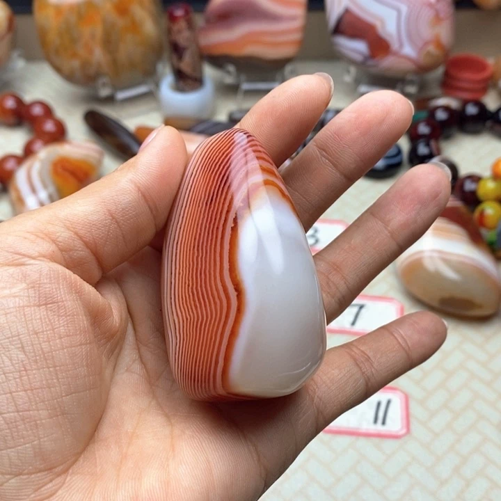 M***生未镶嵌颈饰玛瑙/玉髓