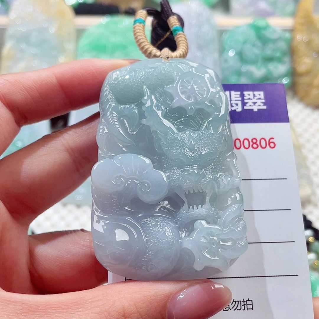 颈饰未镶嵌翡翠龙