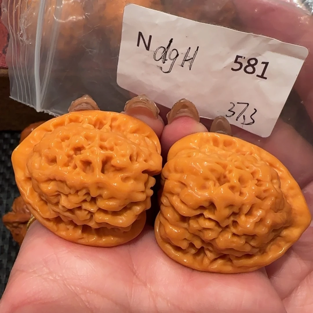 桃核吊坠歲**歌官帽37精品