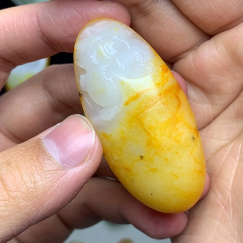 【闪购商品】颈饰未镶嵌和田玉