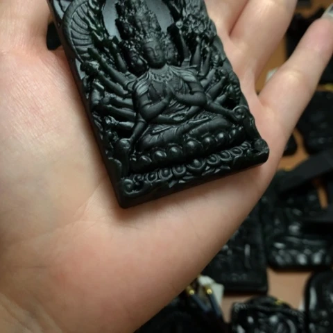 破**君天然缅甸a货钢琴黑挂件