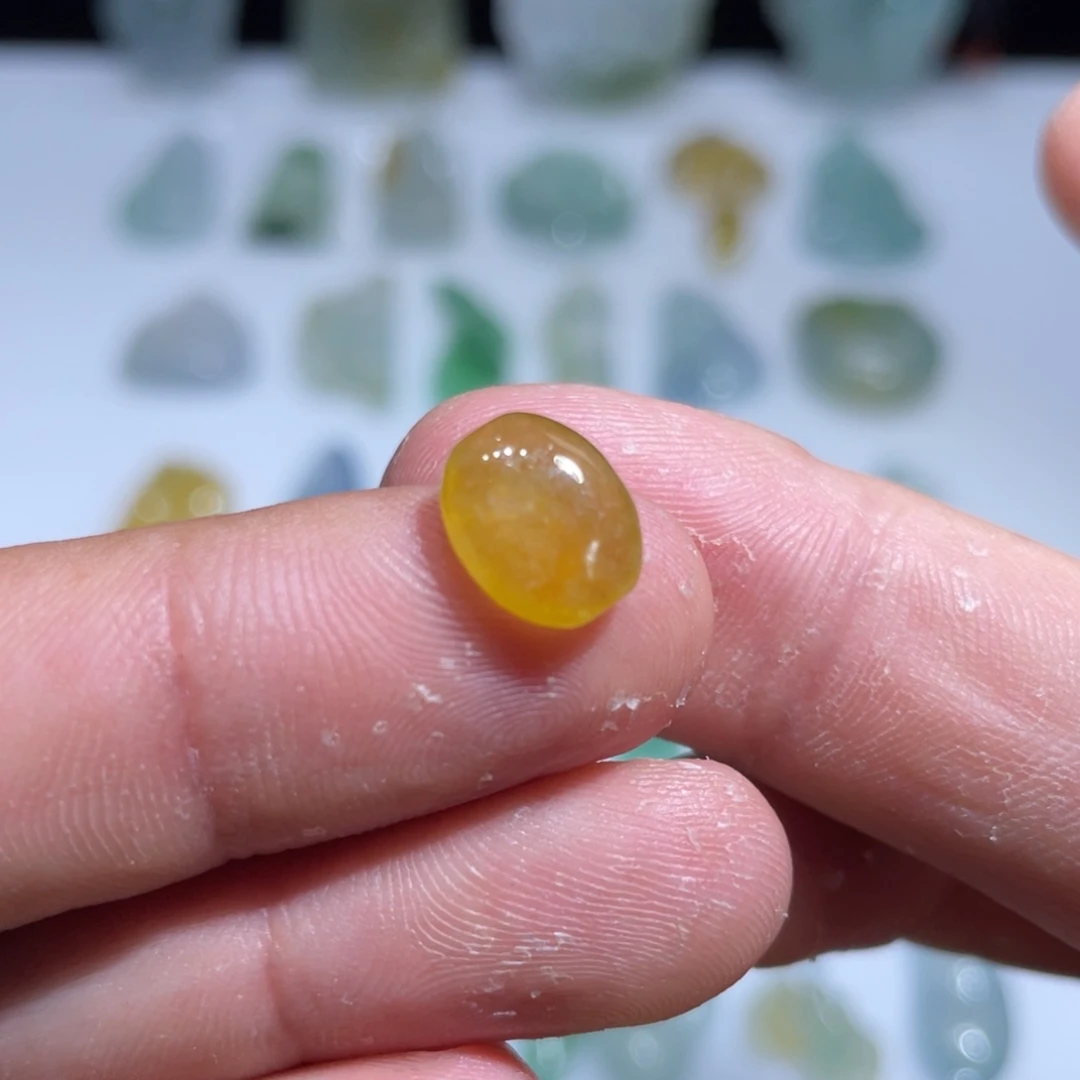 颈饰未镶嵌翡翠随形