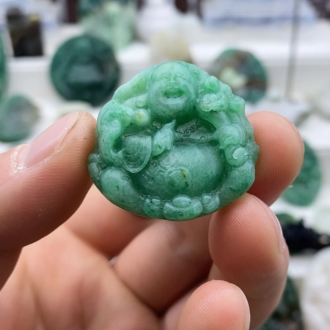 独山玉未镶嵌颈饰