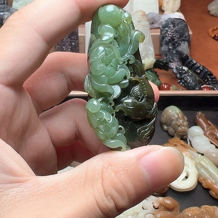 颈饰未镶嵌和田玉