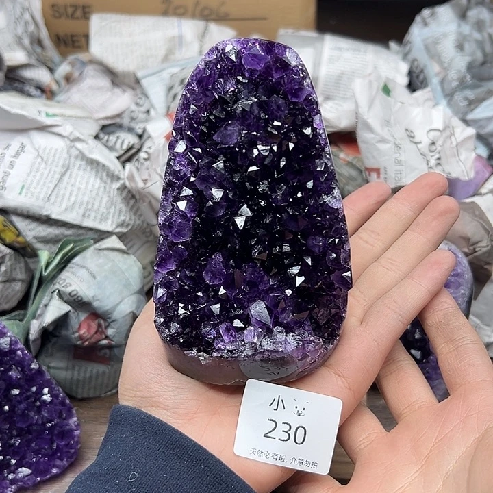 未镶嵌水晶大型摆件（非配饰）