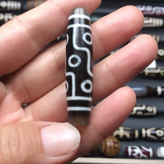 艾***n玛瑙/玉髓未镶嵌颈饰