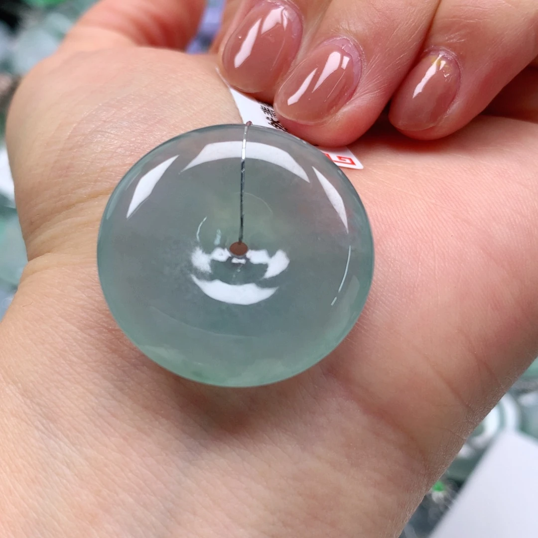 翡翠颈饰未镶嵌天然翡翠