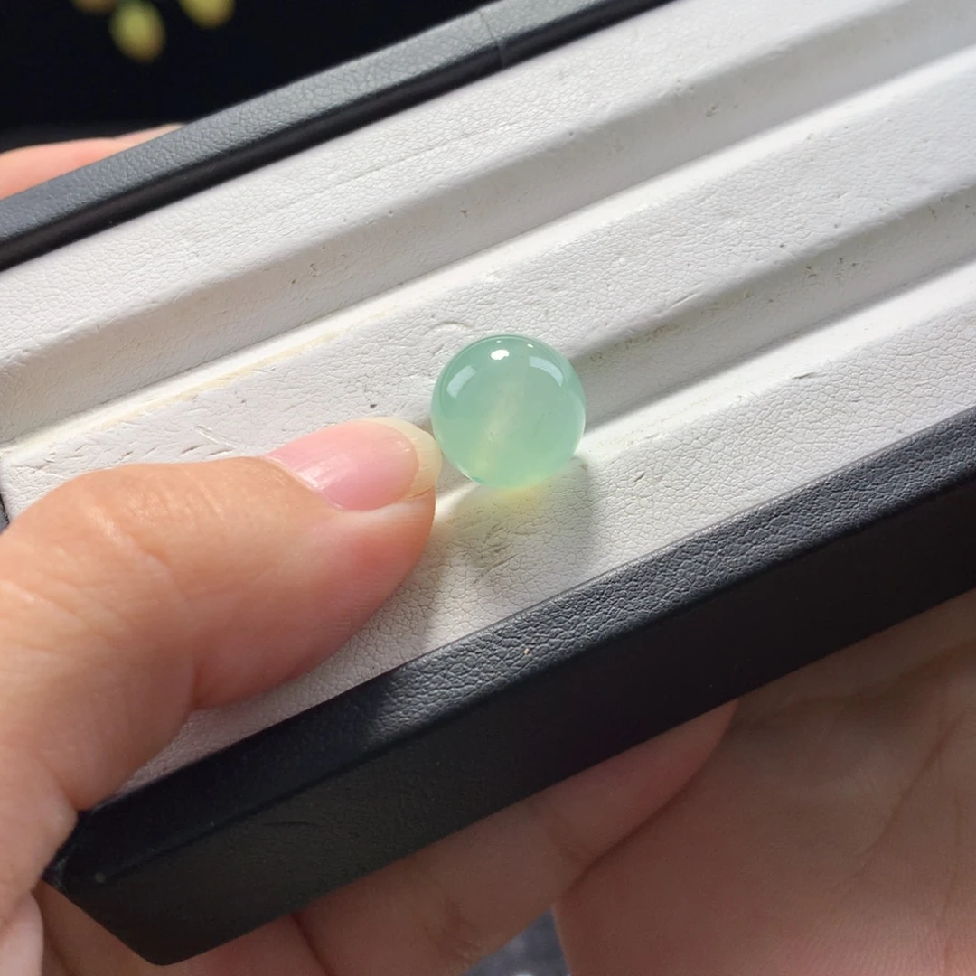 翡翠未镶嵌手串卡11.9冰甜绿