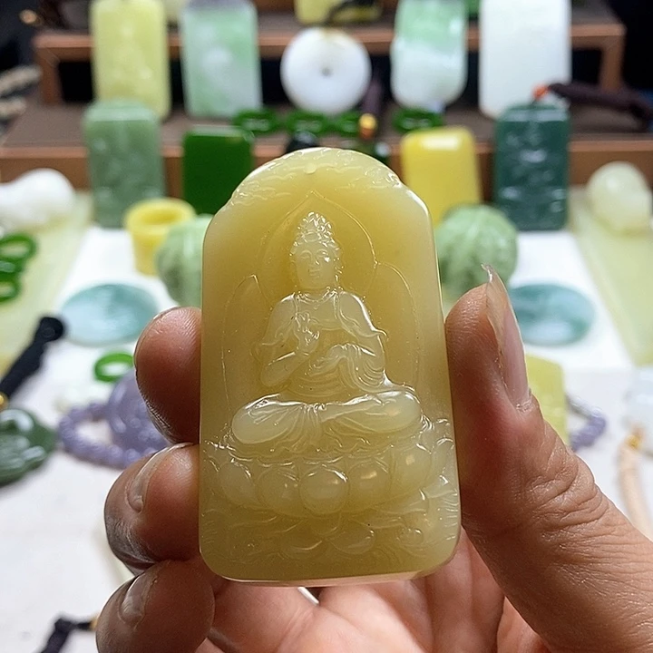 和田玉未镶嵌珠宝奇石