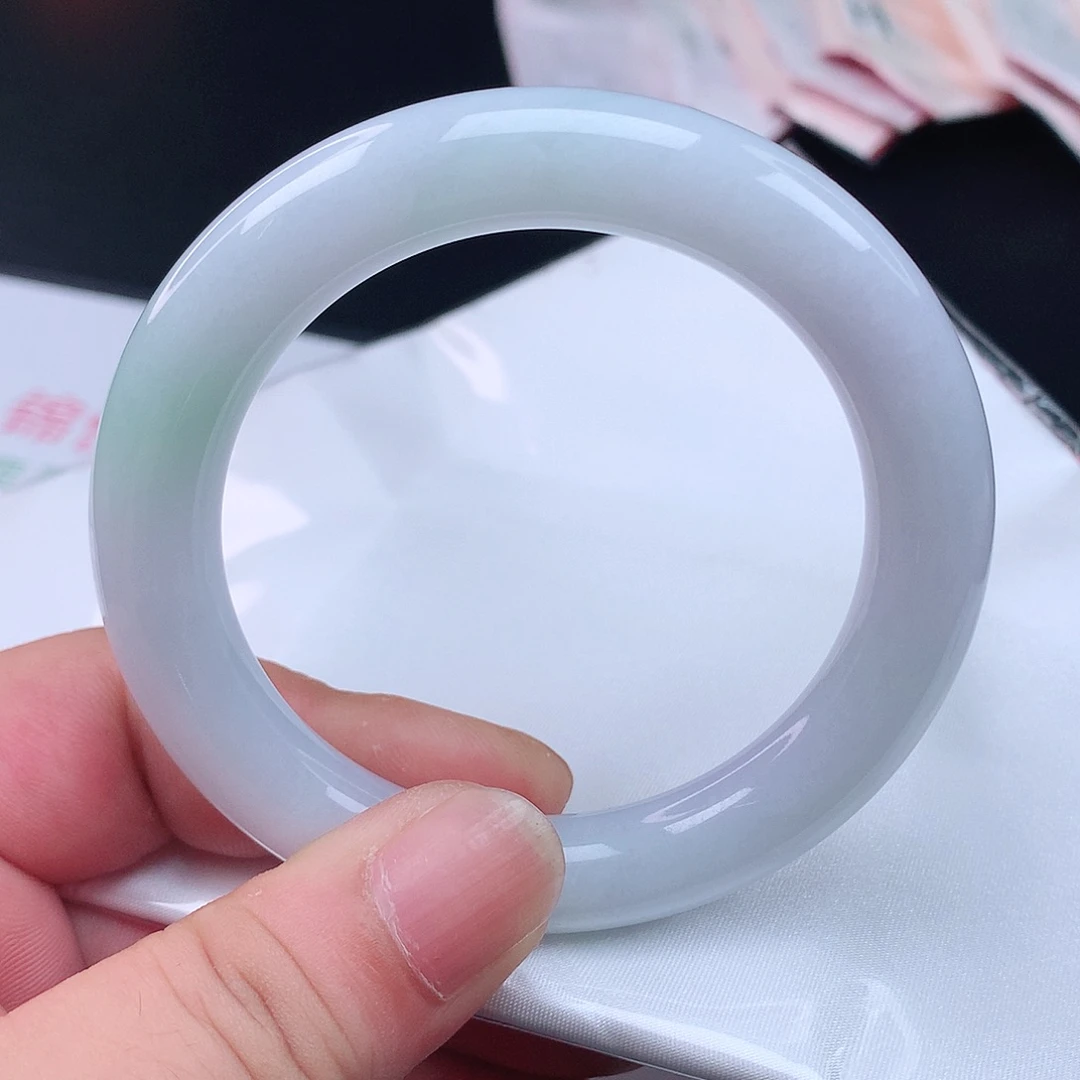 翡翠手镯未镶嵌0071