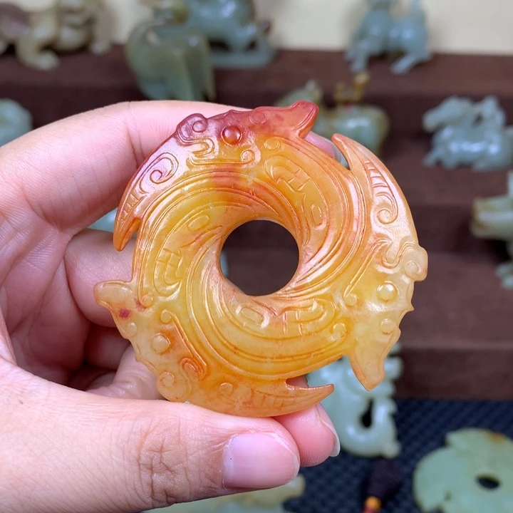 和***6未镶嵌和田玉挂件