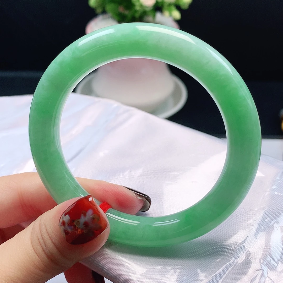 翡翠未镶嵌手镯1536