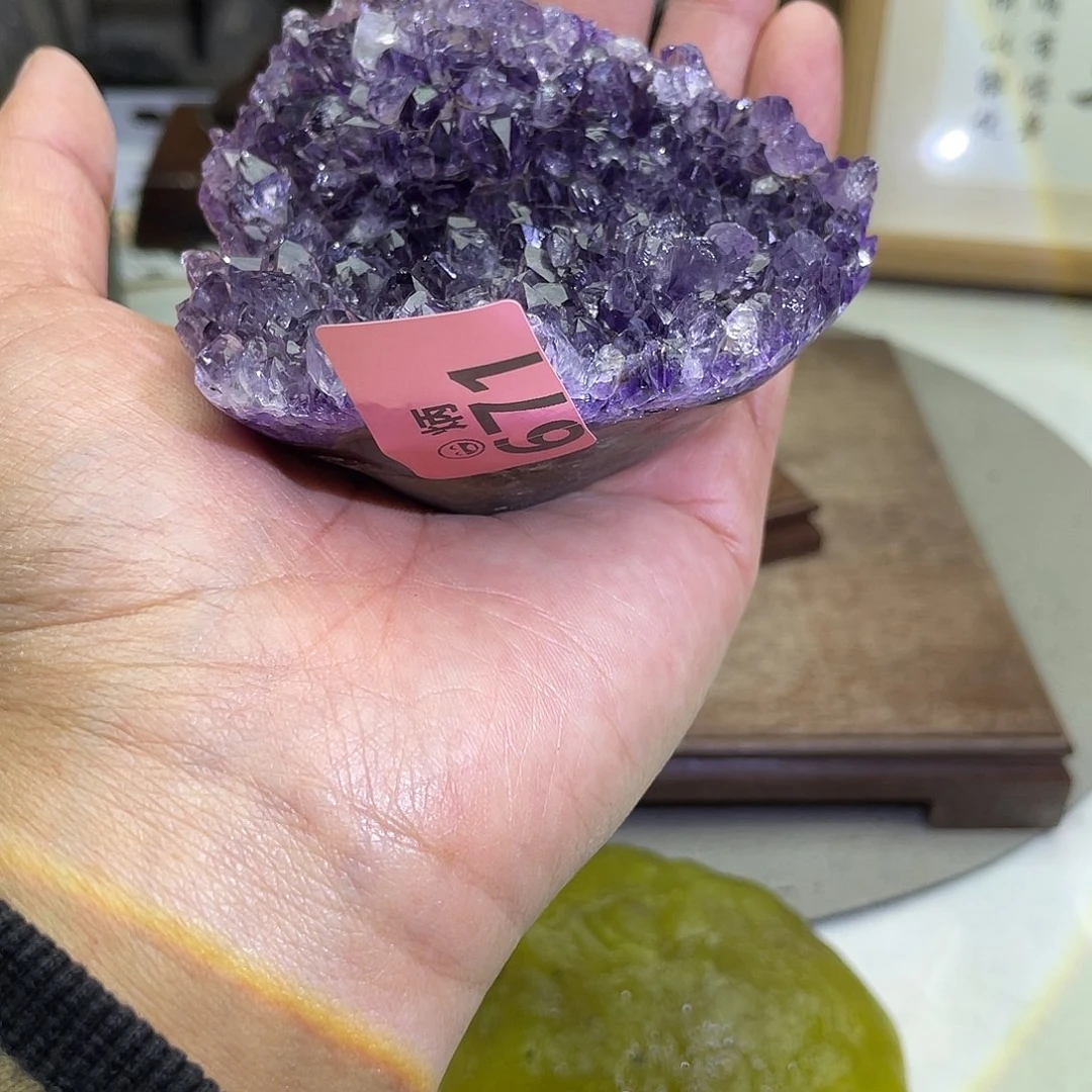 未镶嵌水晶大型摆件（非配饰）