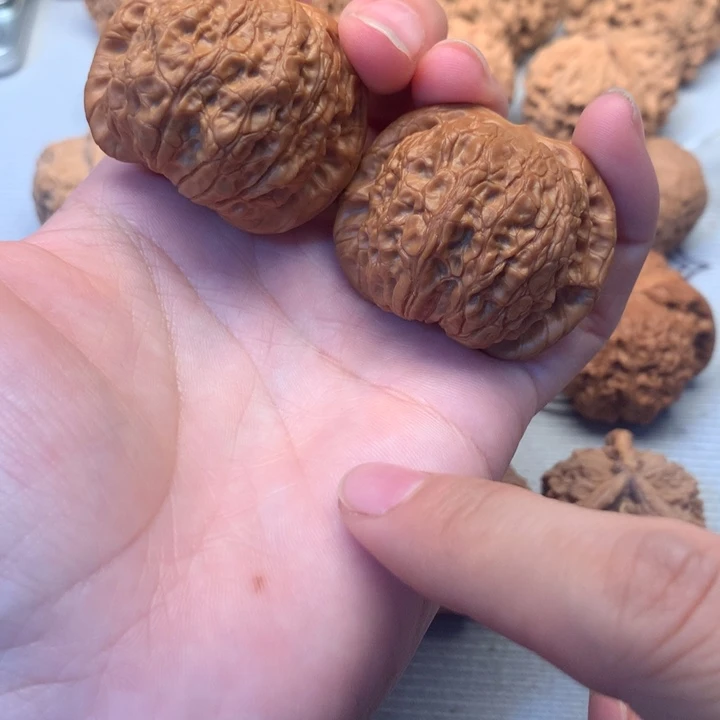 文玩核桃把件血麒麟41