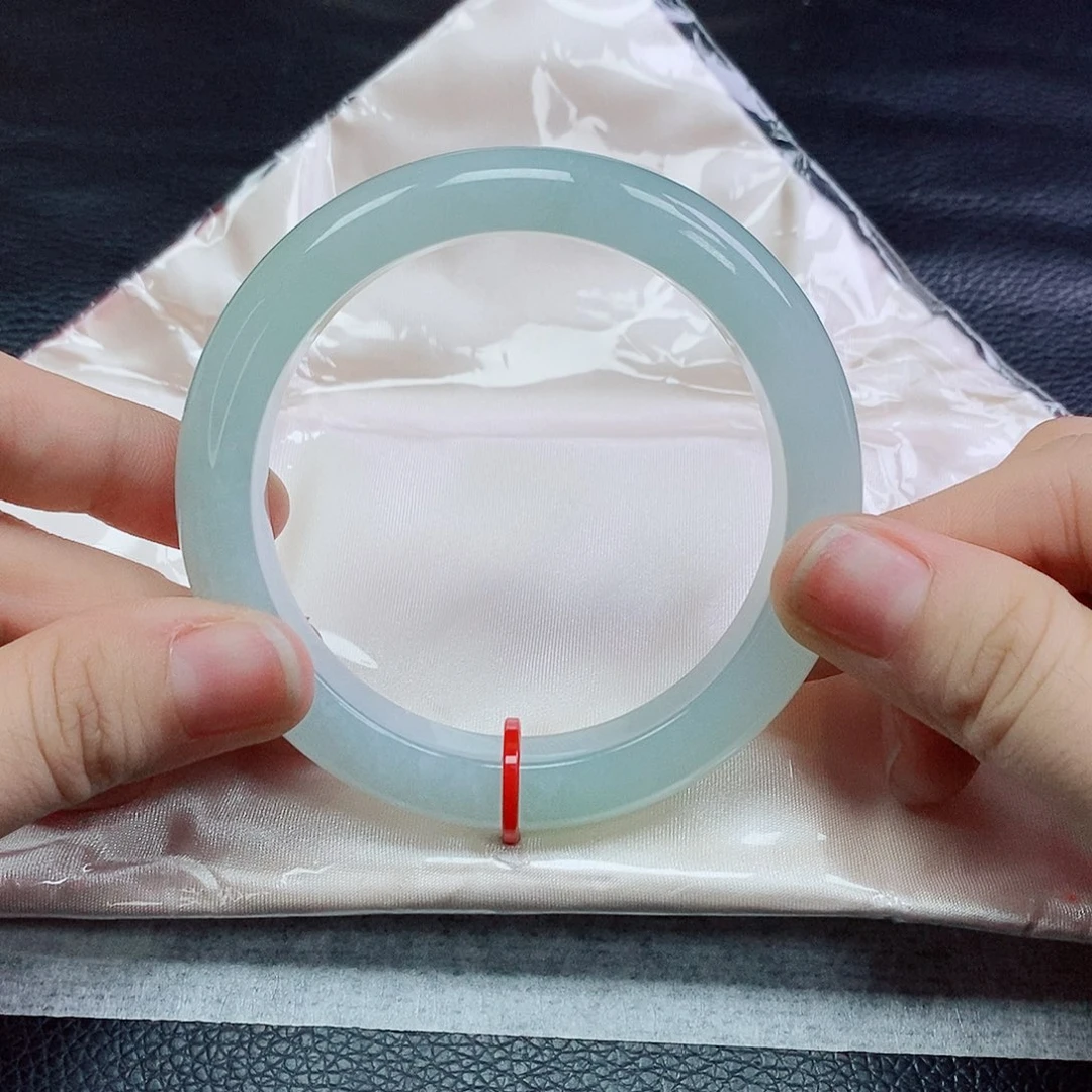 翡翠手镯未镶嵌正装甜绿