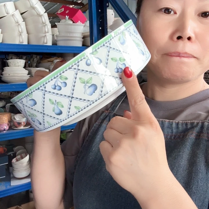 骨瓷梅子8.5寸食盒微瑕