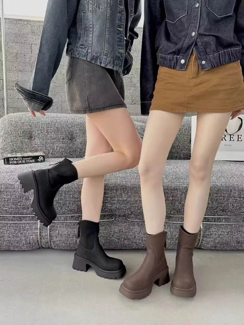 8155新品女靴舒适平底短靴潮款马丁靴百搭短筒靴网红烟管靴