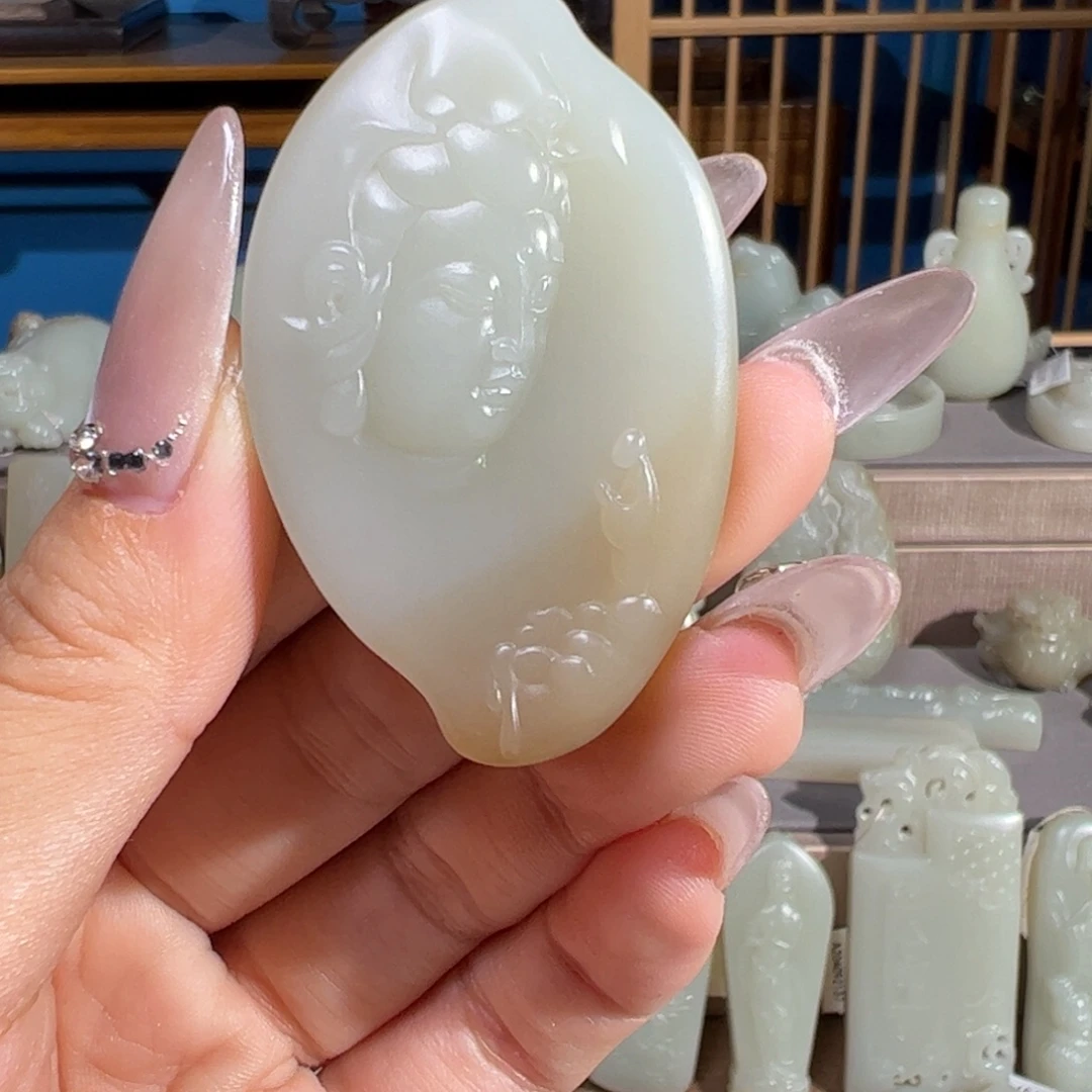 和田玉（糖玉）未镶嵌颈饰