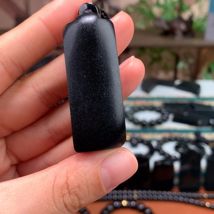 和田玉（青玉）颈饰未镶嵌京**谱