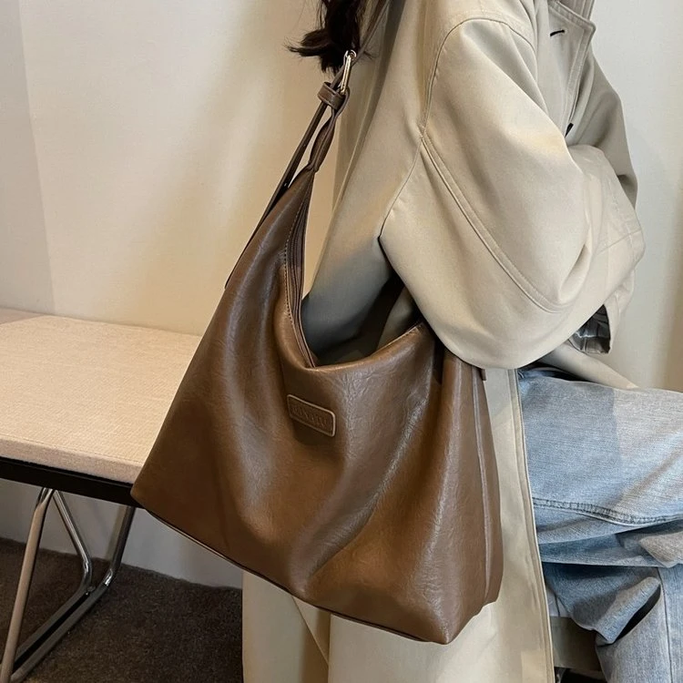 高级感女包2025新款ins大容量单肩包时尚百搭软皮休闲通勤大学生