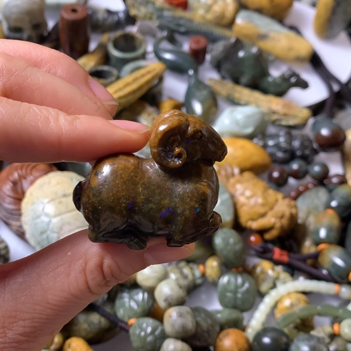 岫岩河磨玉（透闪石质玉）未镶嵌笔搁