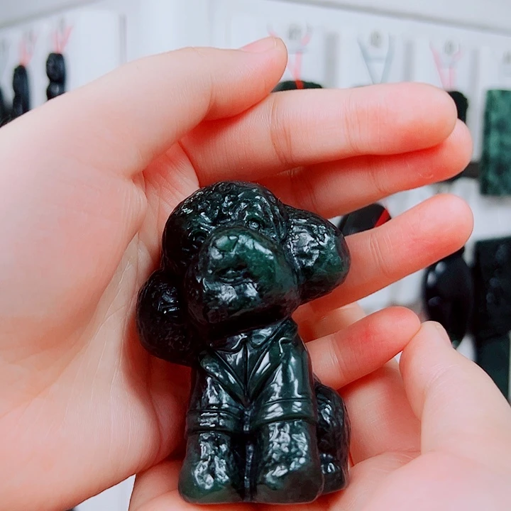 不***多蛇纹石玉未镶嵌玉牌