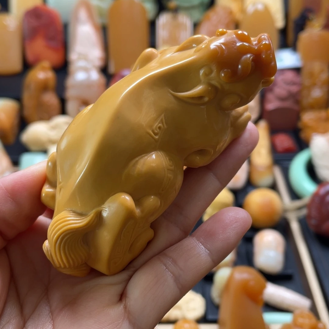 石英质玉（缅黄）未镶嵌颈饰