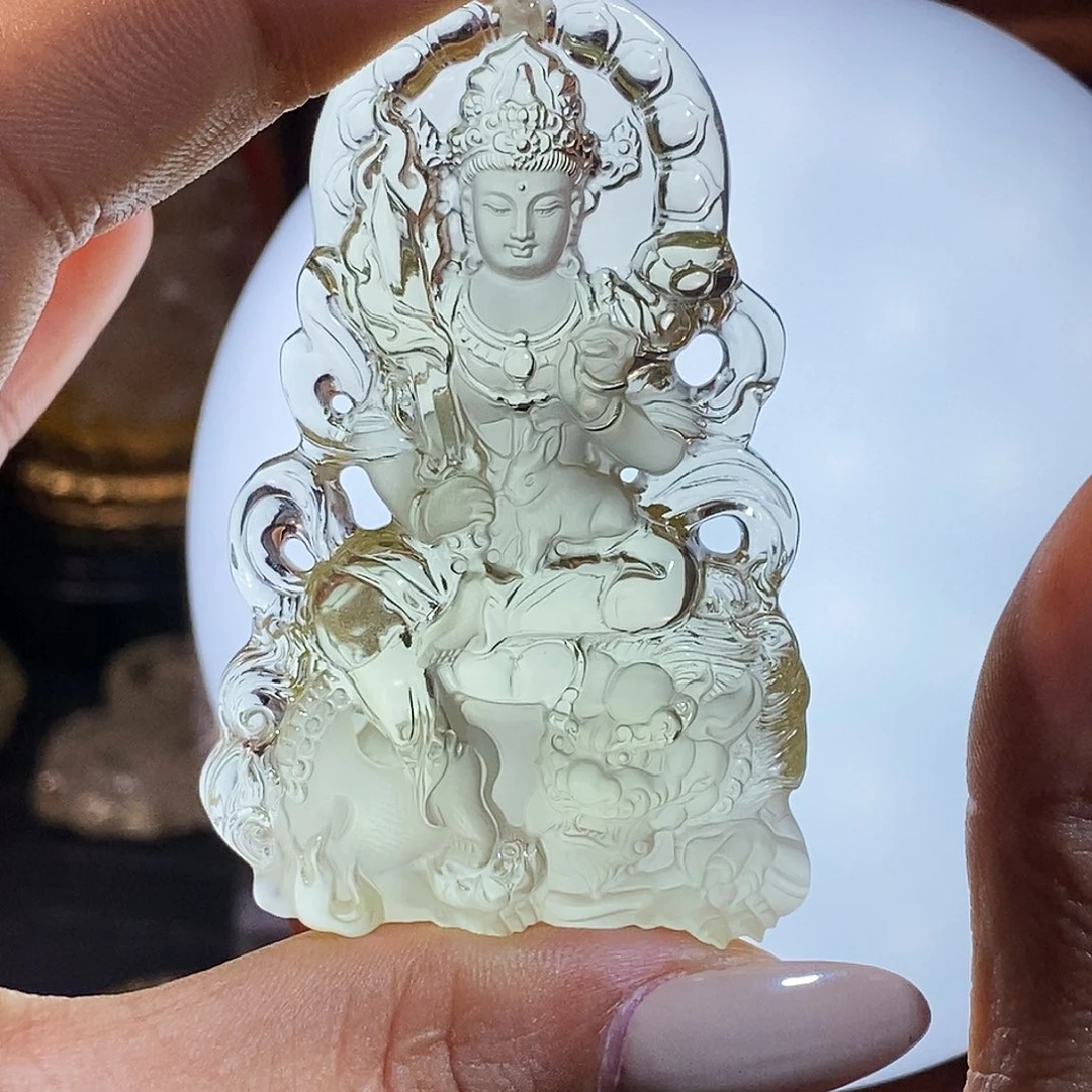 金***须颈饰水晶未镶嵌吊坠