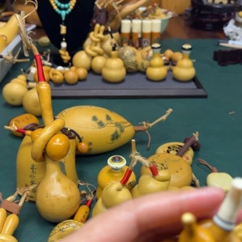 沐****式活该单身吗？。？。你们的