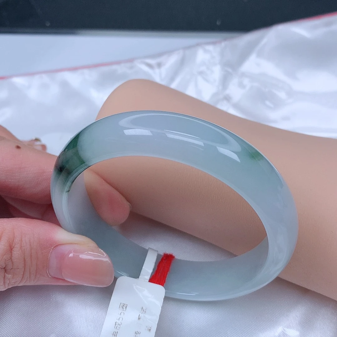 【闪购商品】未镶嵌手镯翡翠，55